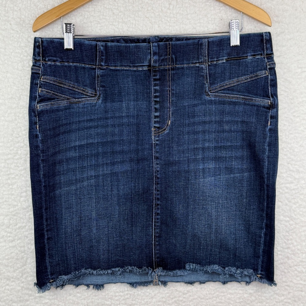 Liverpool Los Angeles Denim Mini Skirt Dark Wash Raw Hem Pull On Womens Size 14